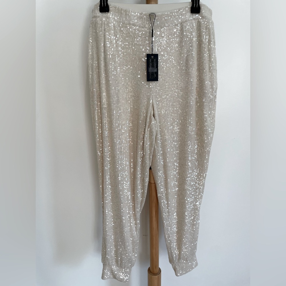 NWT Cable & Guage Sequin Cream Harem or Jogger Pants Size Large with Pockets